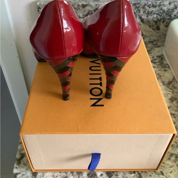 LOUIS VUITTON stiletto heel shoes - Picture 6 of 8